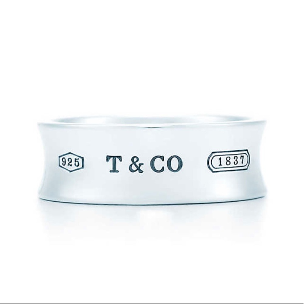 Pre-loved Authentic Tiffany & Co. 1837 Ring